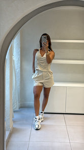 Conjunto Beige Akk
