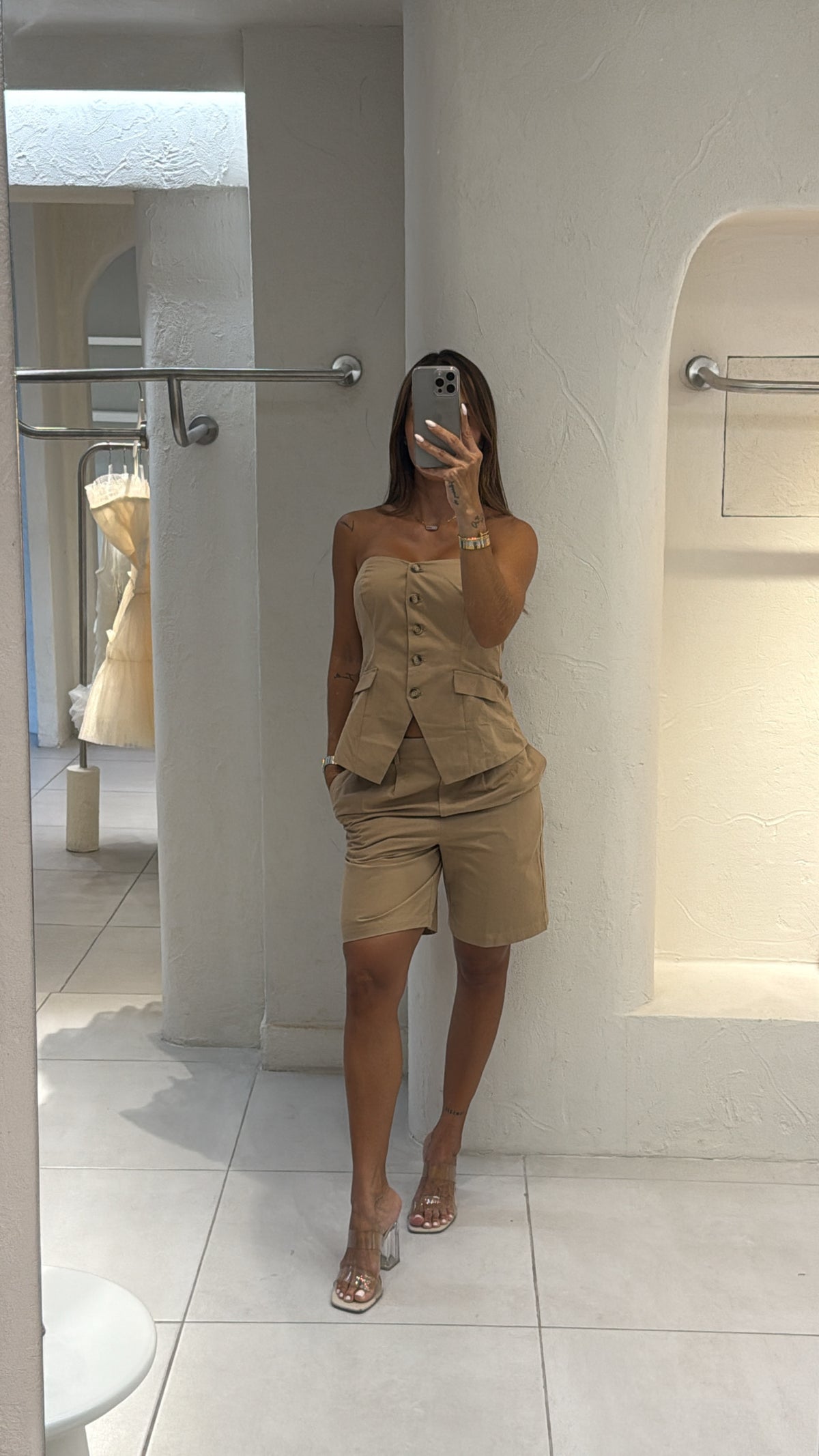 Conjunto Bermuda Akk Camel