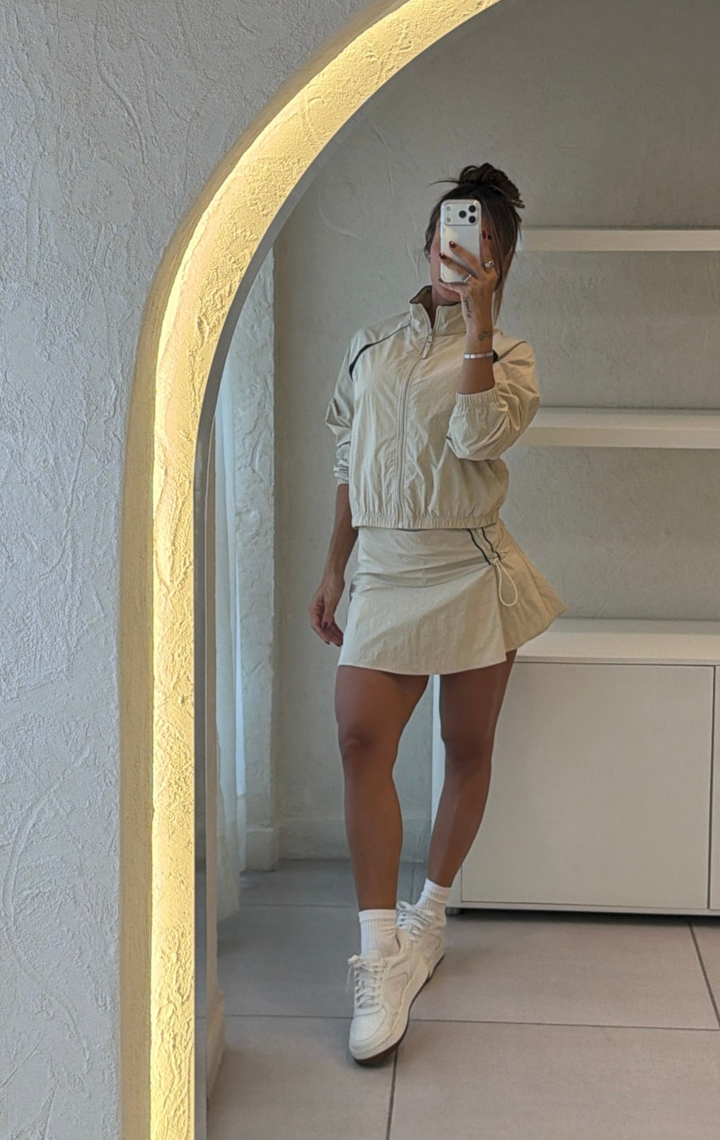 Conjunto Beige Falda Chaqueta