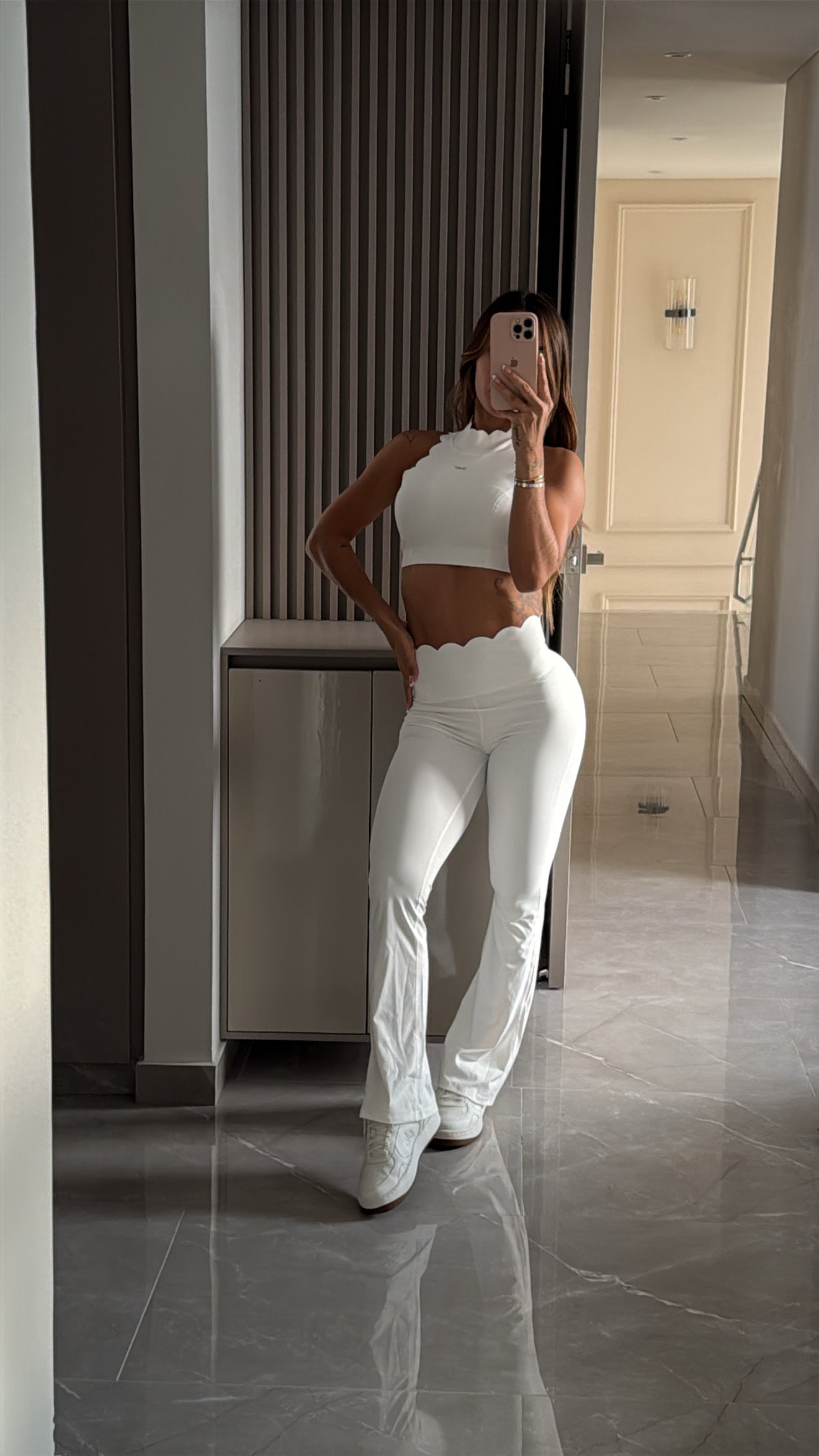 Conjunto Iconic Camisa Bota Ancha Blanco