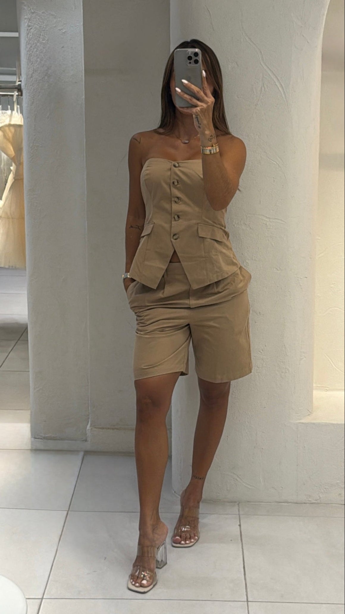 Conjunto Bermuda Akk Camel