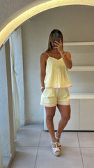 Conjunto Amarillo Strut